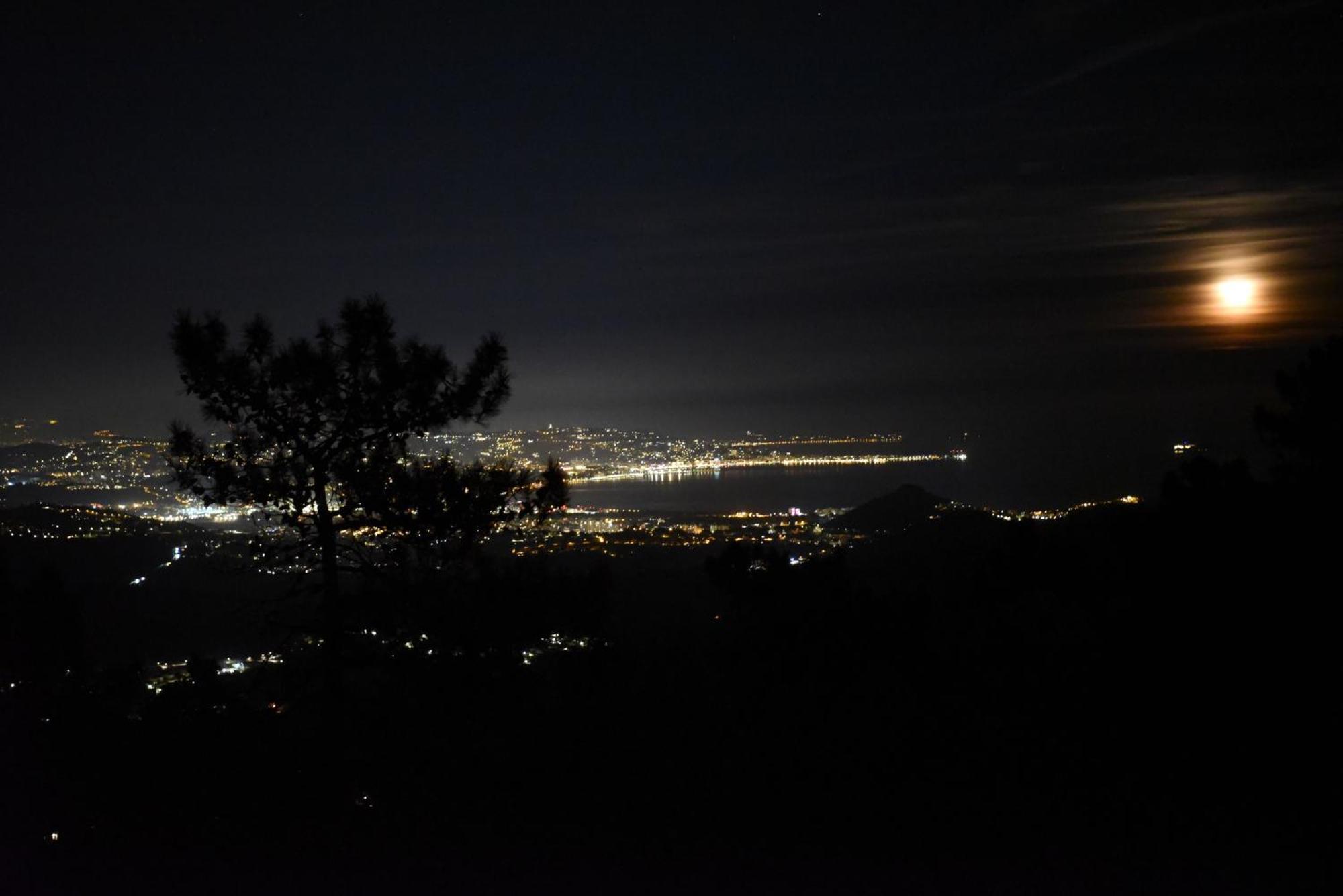 Villa Ormarine, Vue Exceptionnelle Sur La Baie De Cannes Et Le Mercantour 雷阿德雷德雷斯泰勒 外观 照片